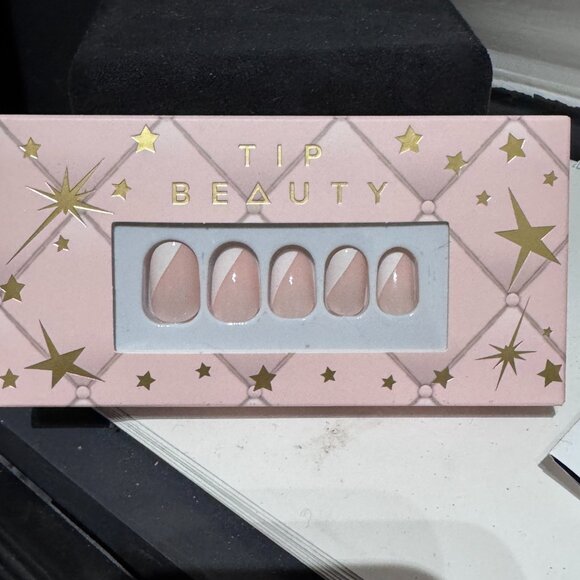 💅✨ Tip Beauty “Baby Birthday Suit” Short Nails – Nude, Chic & Effortlessly 💅✨ - Picture 2 of 16